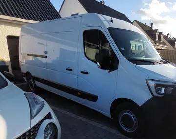 Transportator Dubă Renault master în Liévin Franța